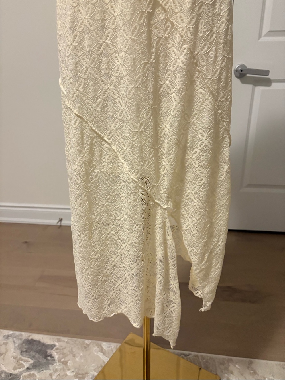 Cream Lace High-Low Slip Dress with Ruffle Detail - Picture 5 of 6
